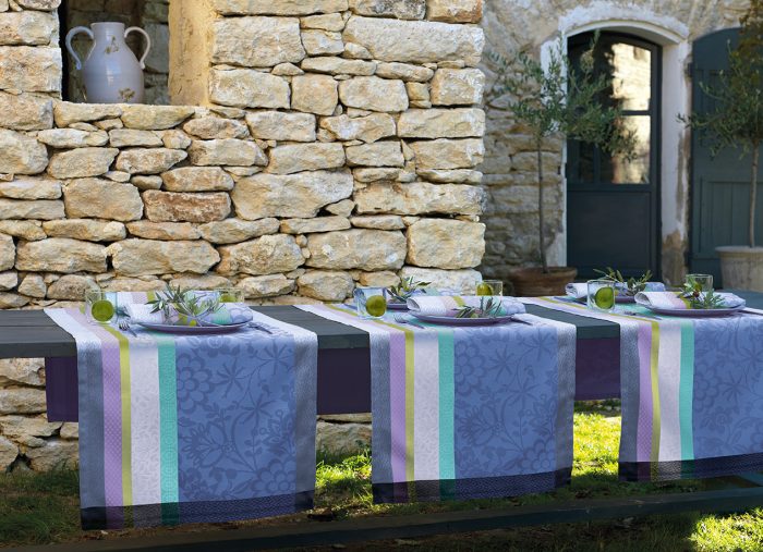 Le Jacquard Français Provence Runner bleu lavande