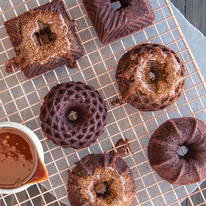 Nordic Ware Stampo Geo Bundtlette - NW 91277