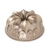 Nordic Ware Stampo Bundt Fleur de Lis - NW 53248