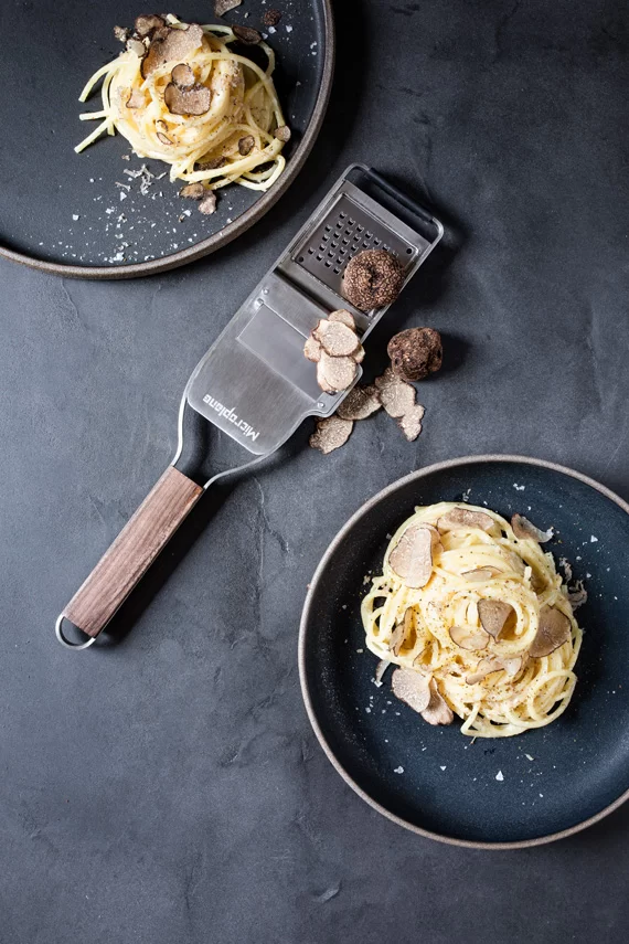 Microplane MASTER Accessorio per tartufo 2 in 1 - legno di noce legno di noce