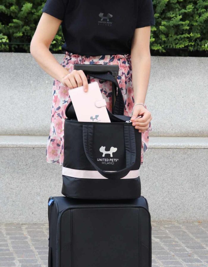 United Pets Travel Bag Small ECO borsa portatutto in rPET nero/rosa