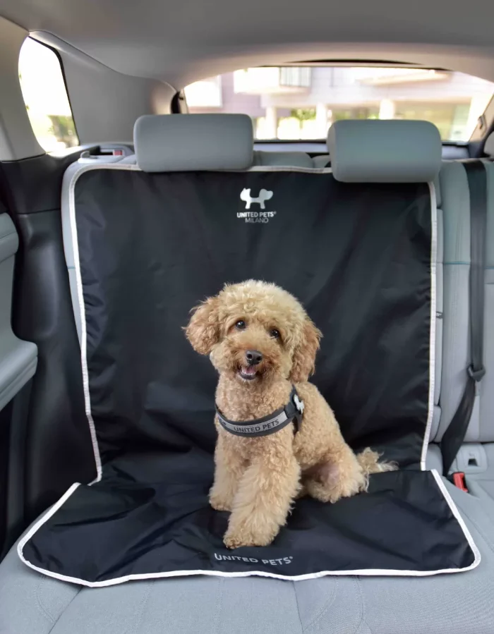 UPTU1601NR_4 amb United Pets Urban Pet Car Mat ECO coprisedili per auto in rPET small nero/rosa