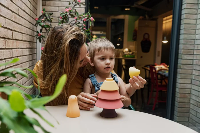 Little L gioco scomponibile silicone pino colori accesi