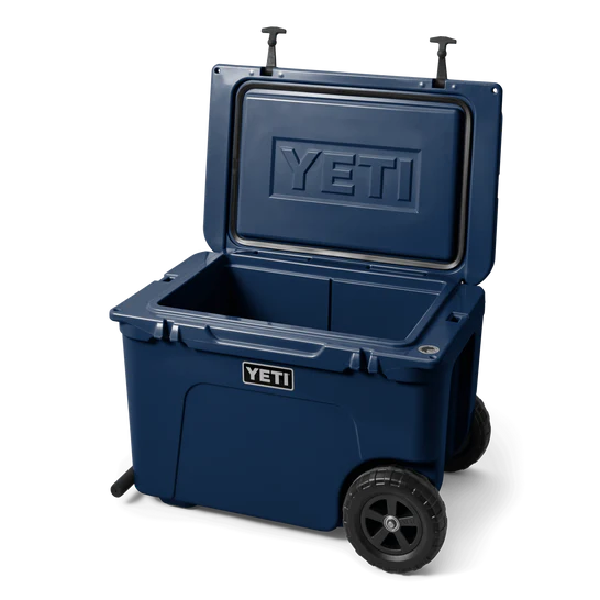 Tundra_Haul_Navy_3qtr_Handle_Down_Lid_Up_3387_B_7d408ad5-69d0-401a-985d-2850456feef9 Yeti Tundra Haul Ghiacciaia con ruote - navy