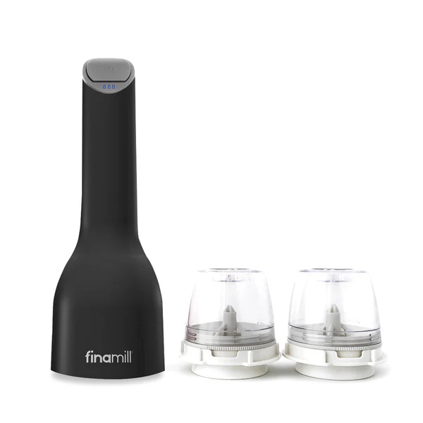 FNM_GP181134_12MIB_ph01-copia-1.jpg Finamill BBQ Set. Macina a batteria con 4 FinaPod e vassoio midnight black
