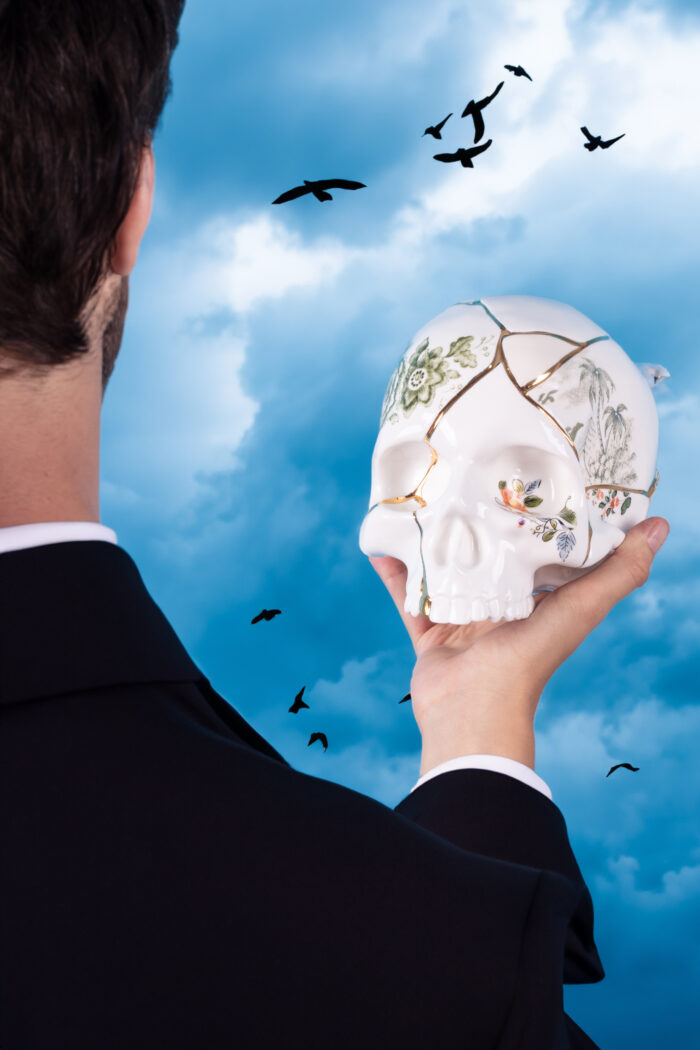 Seletti Oggetti KINTSUGI SKULL teschio in porcellana - bianco/oro/multicolore