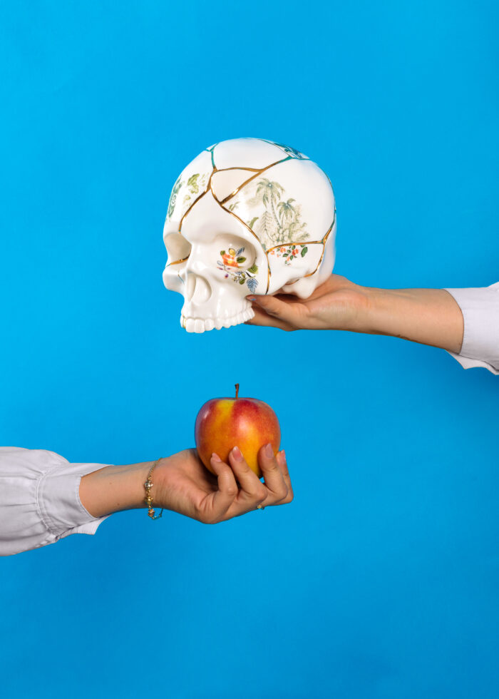 Seletti Oggetti KINTSUGI SKULL teschio in porcellana - bianco/oro/multicolore