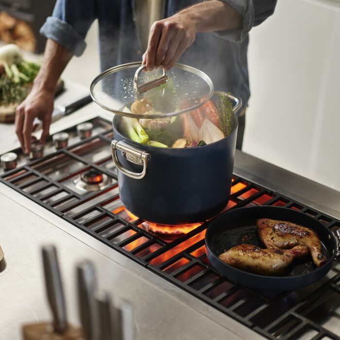 45045_05.jpg Joseph Joseph SPACE Pentola ø25 con coperchio - blu blu