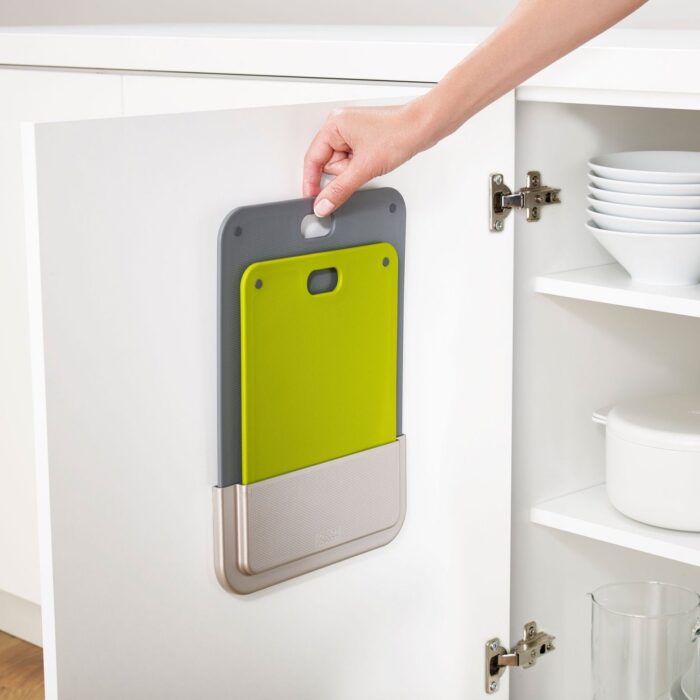 doorstore-2.jpg Joseph Joseph DOORSTORE Set 2 taglieri salvaspazio con supporto da anta