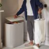 Joseph Joseph TOTA TRIO Cesto per bucato da 90 litri con separatore - ecrù