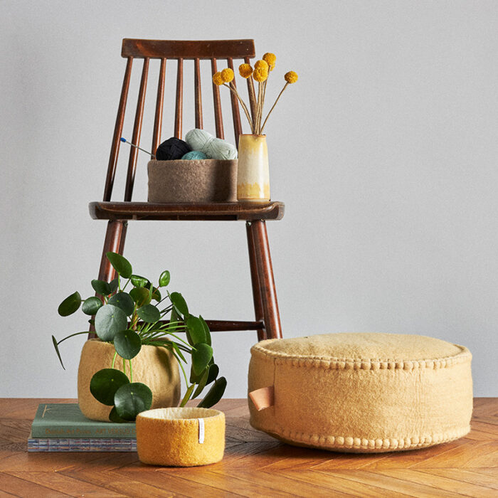 Aveva Pouf in feltro - coral