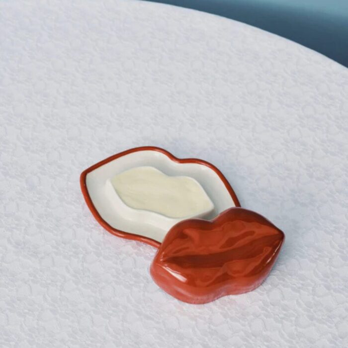 Serax LES OBJECT MOULEVERSANTS bowl with lid - red