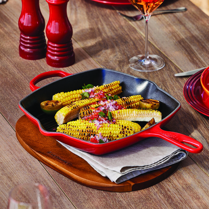 le-creuset-bistecchiera-skillet-quadrata-evo-26cm-ciliegia-2.jpg Le Creuset Bistecchiera Skillet quadrata Evo 26cm - ciliegia