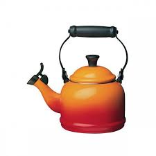 le-creuset-bollitore-demi-11l-arancio-1.jpeg Le Creuset Bollitore Demi 1,1L - arancio