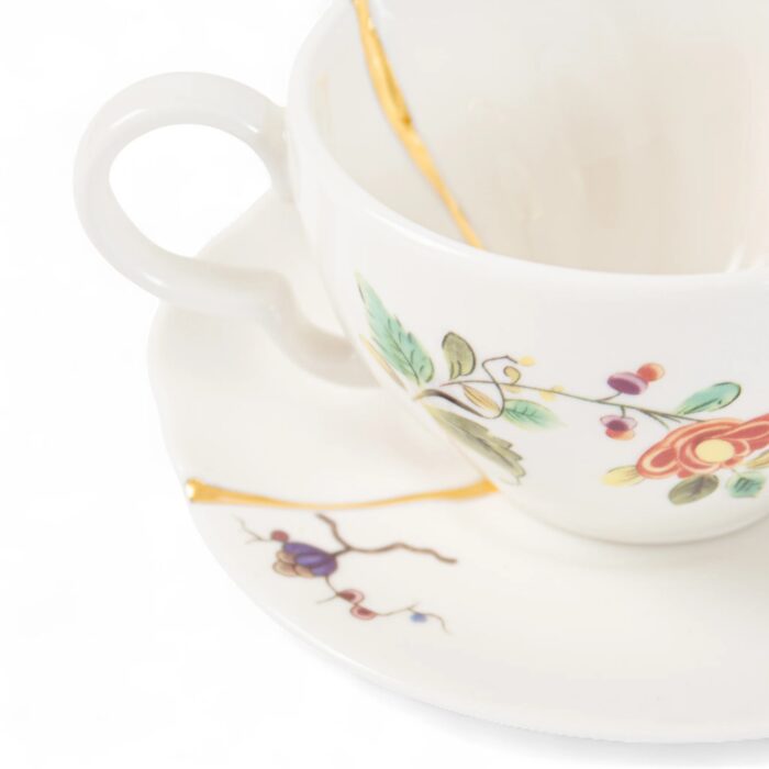seletti-kintsugi-tazza-the-con-piattino-nr.2-bianco-multicolore-4.jpg Seletti KINTSUGI Tazza thè con piattino nr.2 - bianco/multicolore