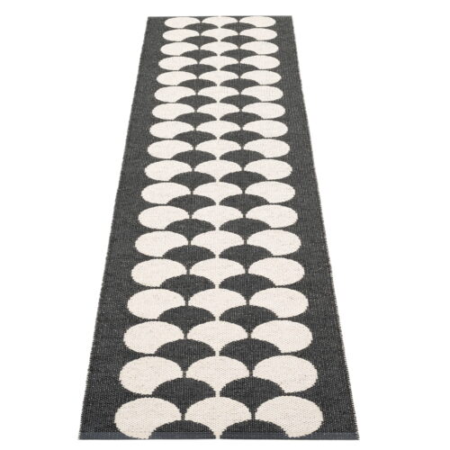 Pappelina POPPY Tappeto Black/ Vanilla
