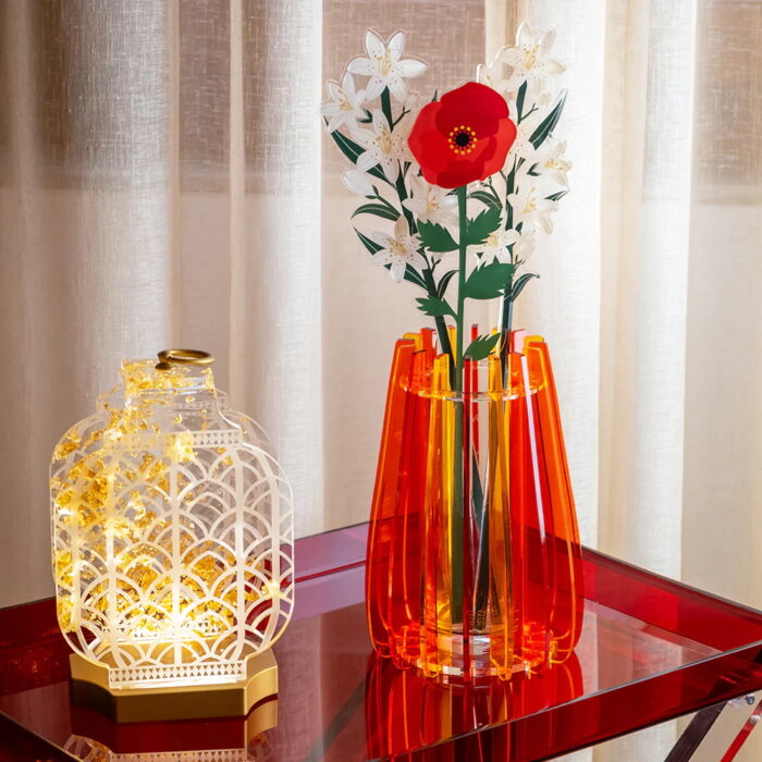 vesta-iride-vaso-piccolo-in-cristallo-acrilico-con-interno-in-vetro-arancione-2.jpg Vesta IRIDE Vaso piccolo in cristallo acrilico con interno in vetro - arancione