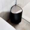 joseph-joseph-easystore-pattumiera-5l-nero-finitura-opaca-2.jpg Joseph Joseph EASYSTORE Pattumiera 5L - nero finitura opaca