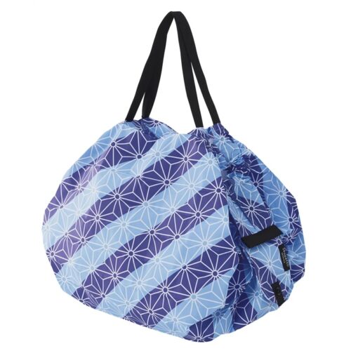 shupatto-compact-m-borsa-pieghevole-15l-asanoha-bande-azzurre-1.jpg Shupatto COMPACT M Borsa pieghevole 15L - asanoha - bande azzurre -