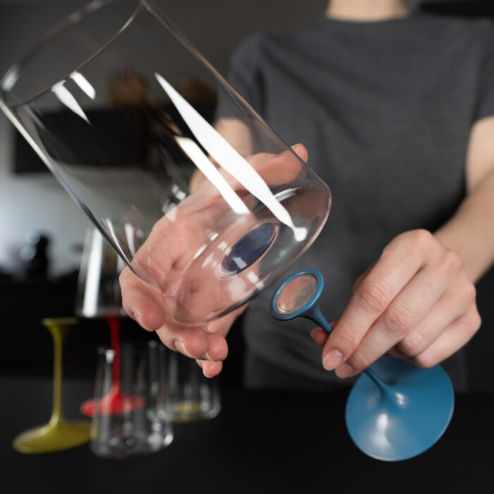 trebonn-splitglass-original-set-da-2-bicchieri-vino-rosso-45cl-senza-stelo-blue-5.jpeg Trebonn SPLITGLASS ORIGINAL Set da 2 bicchieri vino rosso 45cl (senza stelo) - blue