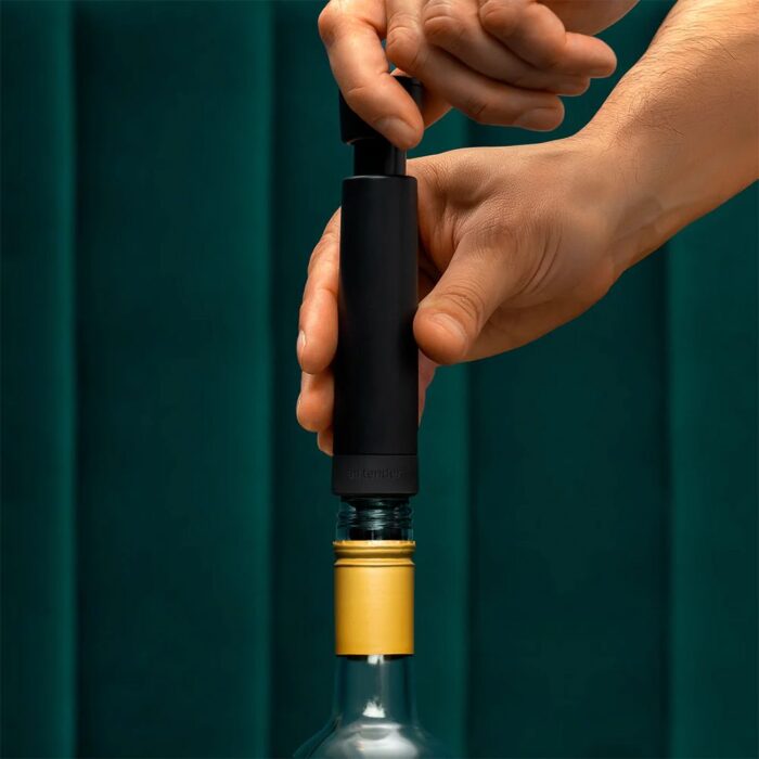 airtender-sistema-sottovuoto-per-alimenti-e-vino-4.jpg AIRTENDER Sistema sottovuoto per alimenti e vino