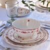costa-nova-vila-piatto-piano-27cm-white-red-2.jpg Costa Nova VILA Piatto piano 27cm - white-red