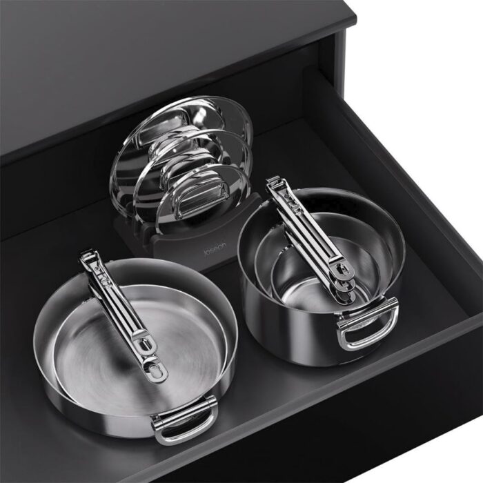 joseph-joseph-space-steel-set-3-casseruole-acciaio-3ply-con-coperchi-e-portacoperchi-2.jpg Joseph Joseph SPACE STEEL Set 3 casseruole acciaio 3PLY con coperchi e portacoperchi