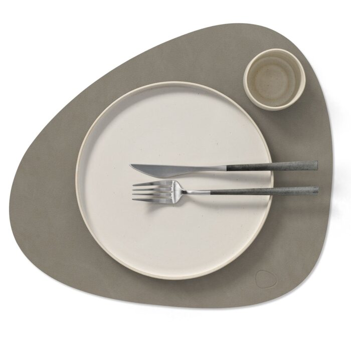 linddna-table-mats-tovaglietta-curva-flint-grey-2.jpg LINDDNA TABLE MATS Tovaglietta curva - flint grey