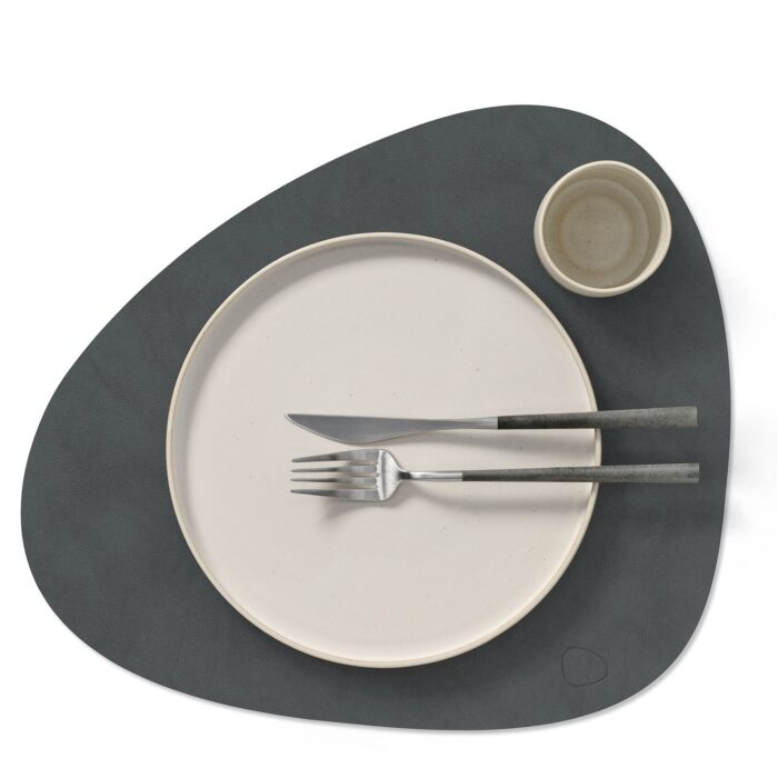 linddna-table-mats-tovaglietta-curva-reversibile-anthracite-light-grey-2.jpg LINDDNA TABLE MATS Tovaglietta curva reversibile - anthracite / light grey