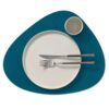 linddna-table-mats-tovaglietta-curva-reversibile-midnight-blue-petrol-3.jpg LINDDNA TABLE MATS Tovaglietta curva reversibile - midnight blue / petrol