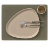 linddna-table-mats-tovaglietta-rettangolare-reversibile-army-green-nature-2.jpg LINDDNA TABLE MATS Tovaglietta rettangolare reversibile - army green / nature