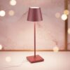 zafferano-luci-poldina-pro-lampada-da-tavolo-rosso-raggrinzante-2.jpg Zafferano Luci POLDINA PRO Lampada da tavolo - rosso raggrinzante
