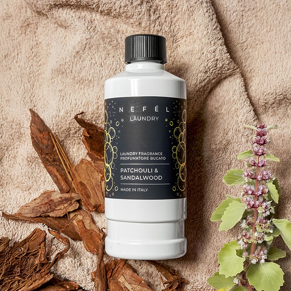 nefel-laundry-fragrance-profumatore-bucato-500ml-patchouli-sandalwood-2.jpg Nefél LAUNDRY FRAGRANCE Profumatore bucato 500ml - patchouli & sandalwood