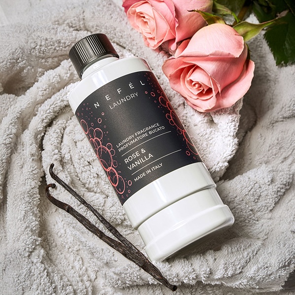 nefel-laundry-fragrance-profumatore-bucato-500ml-rose-vanilla-2.jpg Nefél LAUNDRY FRAGRANCE Profumatore bucato 500ml - rose & vanilla