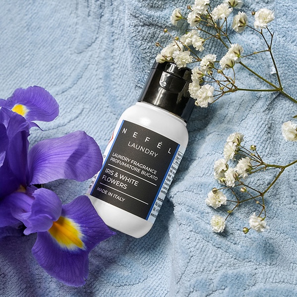 nefel-laundry-fragrance-profumatore-bucato-50ml-iris-white-flowers-2.jpg Nefél LAUNDRY FRAGRANCE Profumatore bucato 50ml - iris & white flowers
