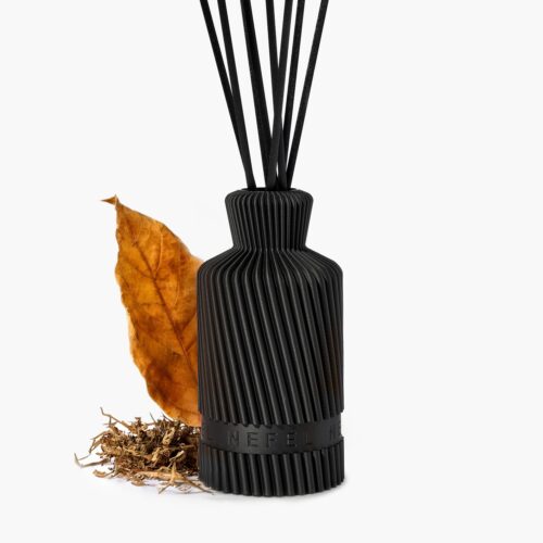 nefel-reed-diffuser-waves-diffusore-per-ambiente-250ml-tobacco-whisky-1.jpg Nefél REED DIFFUSER WAVES Diffusore per ambiente 250ml - tobacco & whisky