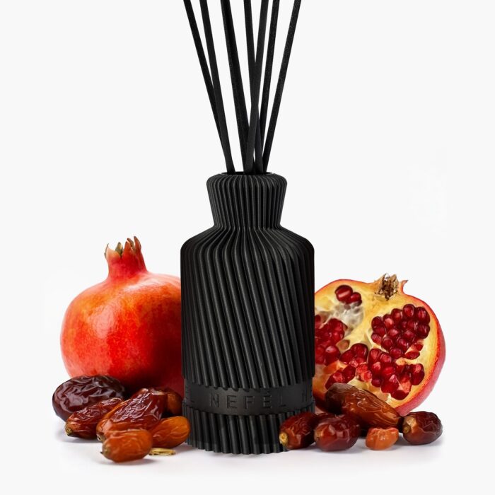 nefel-reed-diffuser-waves-refill-per-diffusore-250ml-date-pomegranate-3.jpg Nefél REED DIFFUSER WAVES Refill per diffusore 250ml - date & pomegranate
